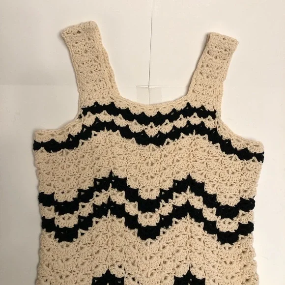 VICI Crochet Zigzag Pattern mini Dress medium black cream vacation swim beach - Picture 3 of 10